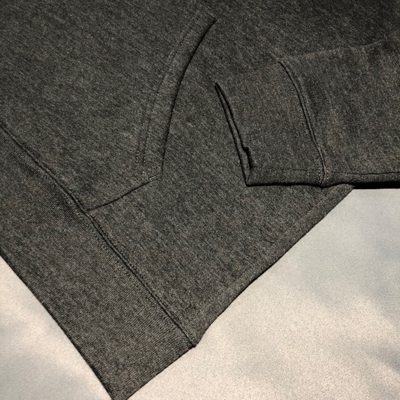 Fila Men's Sweatshirt Hoodie With Drawstring Athletic Performance Training L NWT - Picture 2 of 13